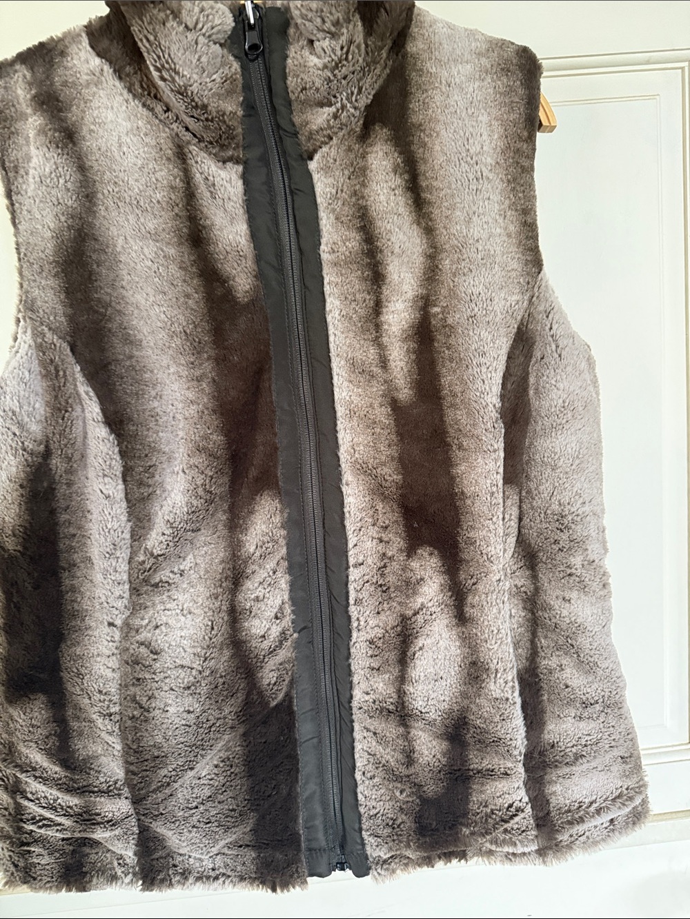 Reversible Faux Fur Quilted Vest Brown Black Women’s 20” P2P